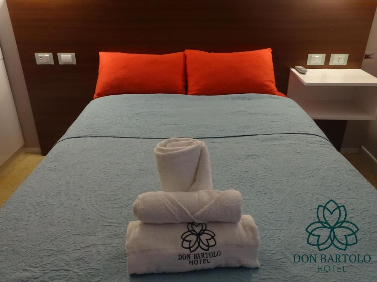 Hotel Don Bartolo Espinar Kültér fotó