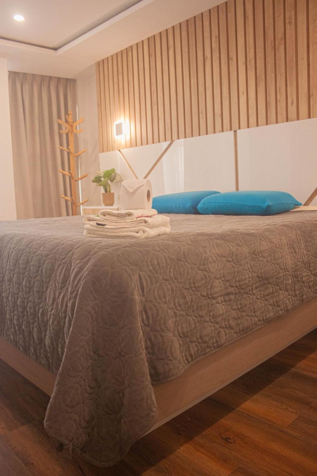 Hotel Don Bartolo Espinar Kültér fotó