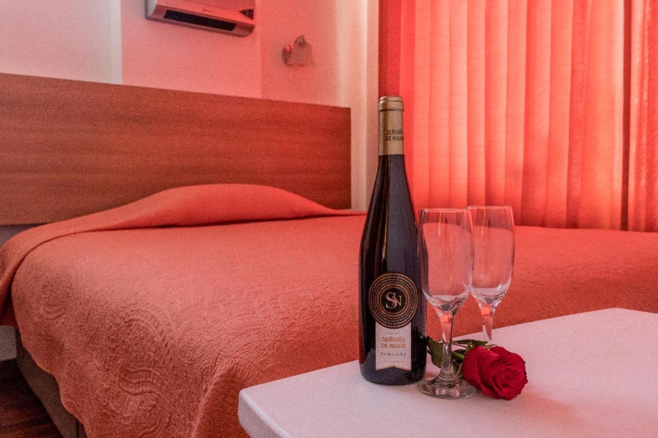 Hotel Don Bartolo Espinar Kültér fotó